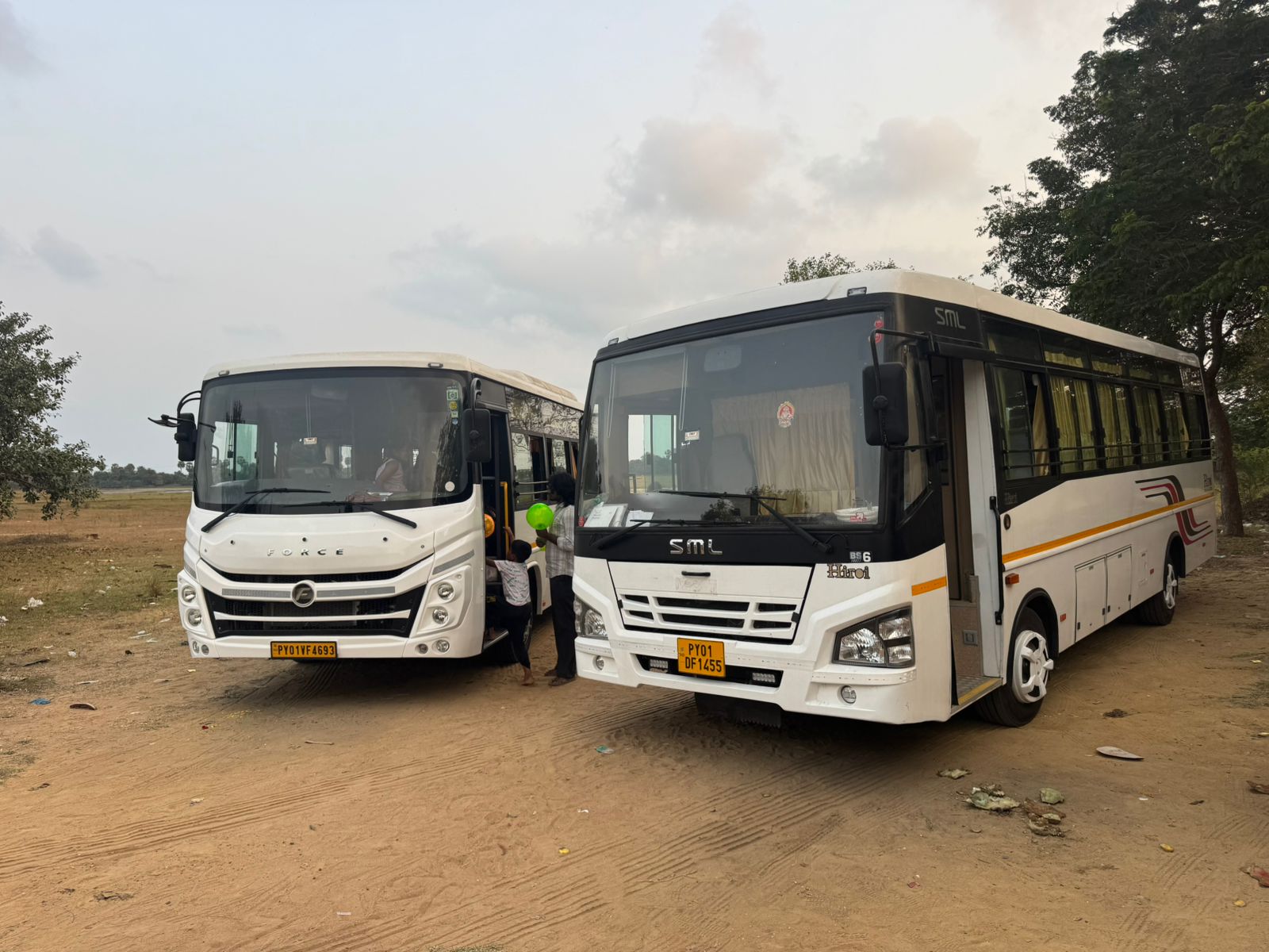 24 Hours Mini Bus on Rent